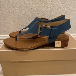 Michael Kors London Thong Sandals Dark Chambray Blue Size 6.5M